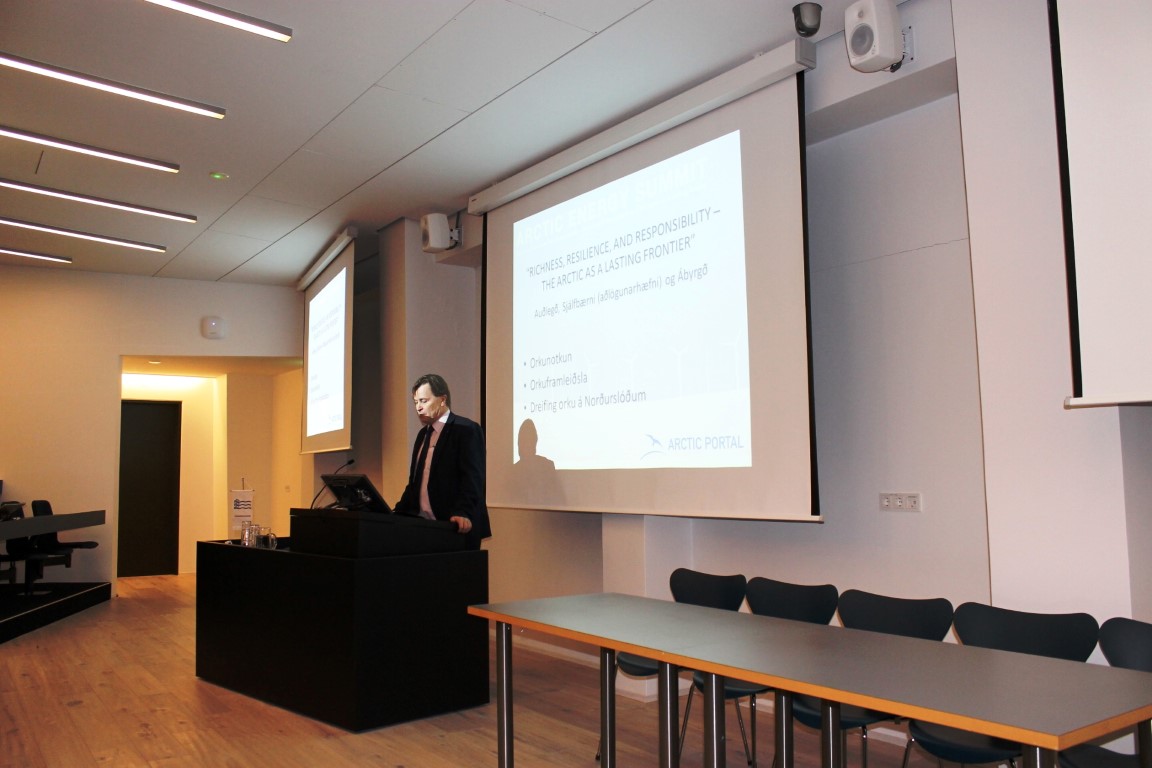 Halldór Jóhannsson gives overview on IASC.