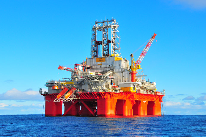 Oil platform on Barents Sea