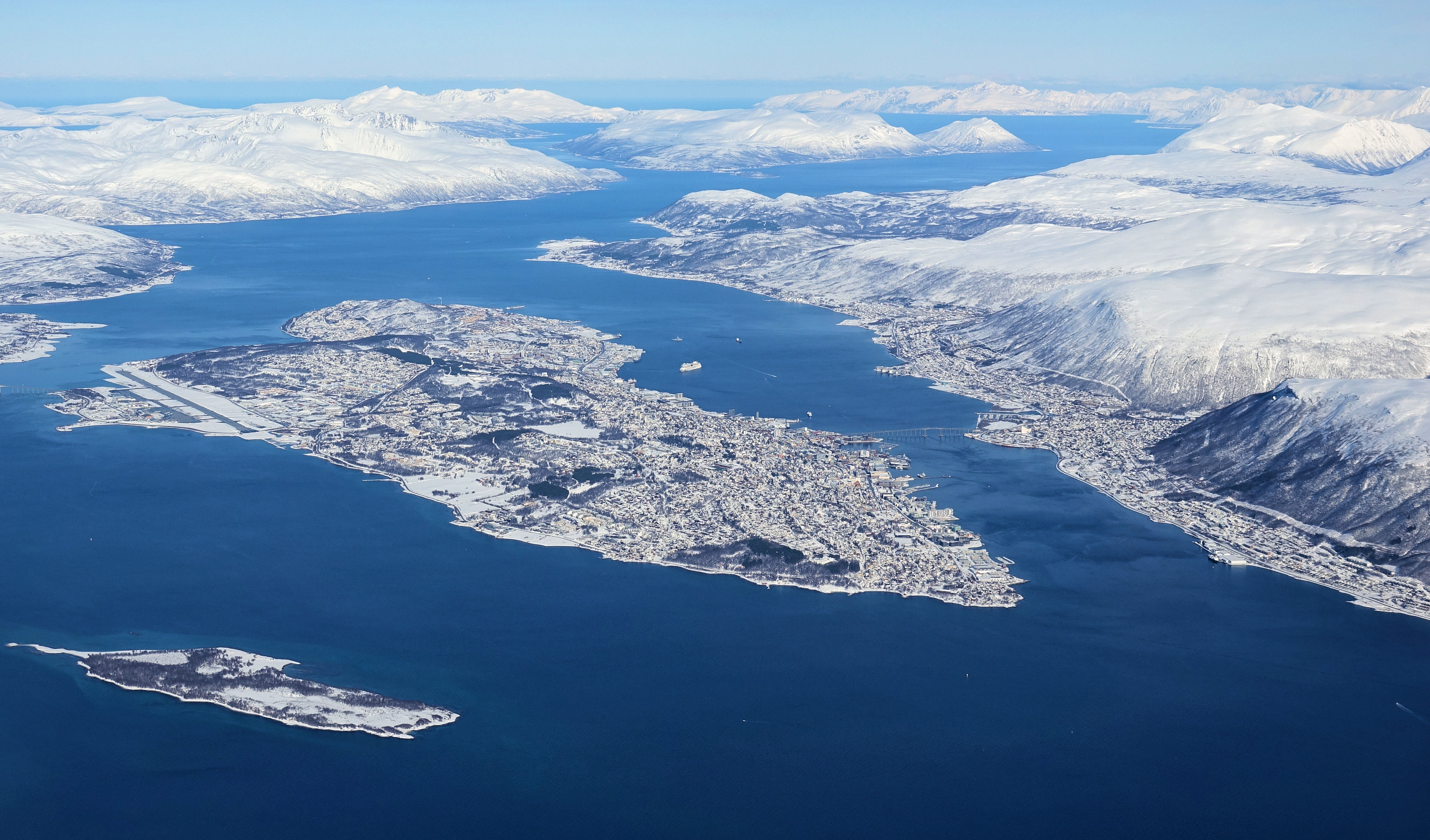 Tromsoeya from south