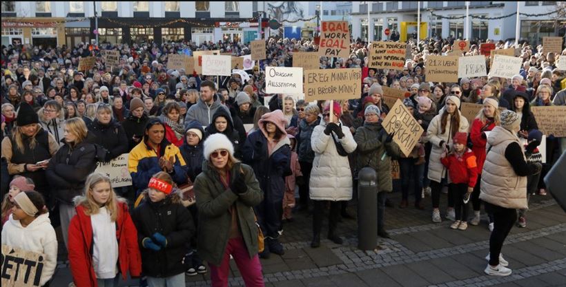 Womens Strike - gathering in Akureyri