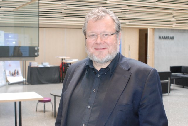 Dr Össur Skarphéðinsson, Icelandic Minister for Foreign Affairs